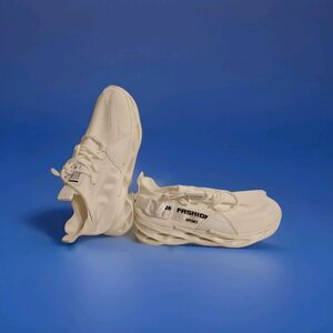 Womens White Blade-like Running Shoes With Black Letter Print US 9.5 (40) New